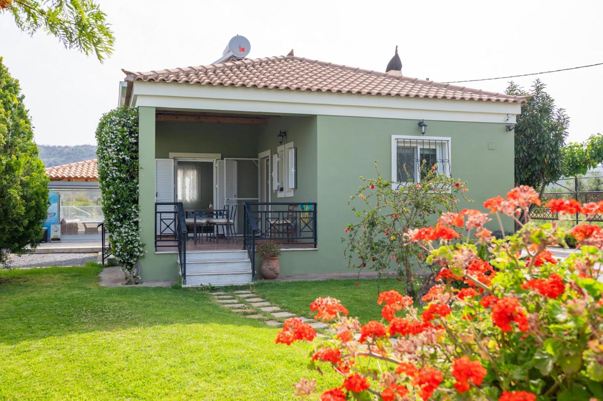 Spedion Villa - Near To Sea Villas With Heated Swimming Pool Gythio Ruang foto