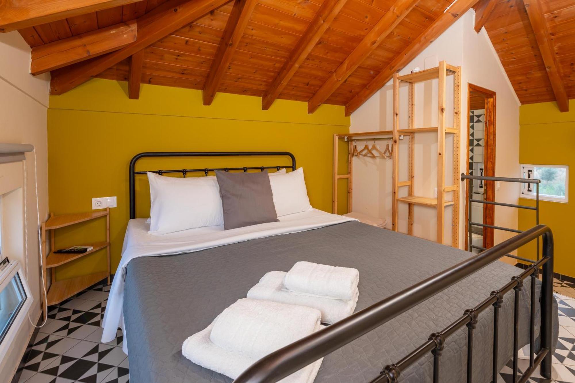 Spedion Villa - Near To Sea Villas With Heated Swimming Pool Gythio Ruang foto