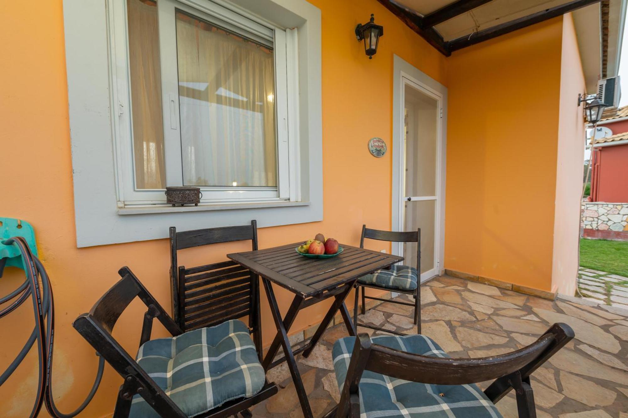 Spedion Villa - Near To Sea Villas With Heated Swimming Pool Gythio Ruang foto