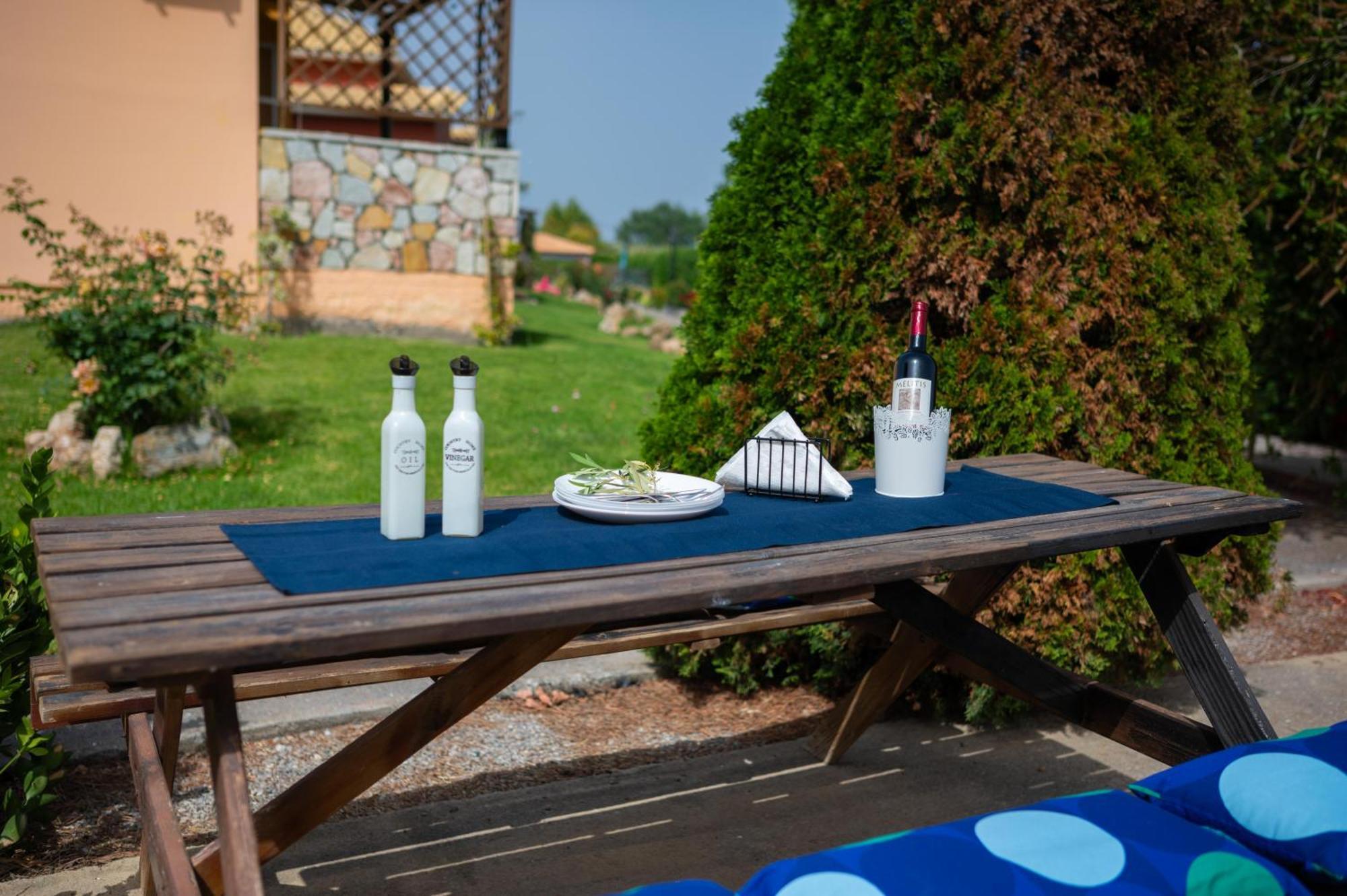 Spedion Villa - Near To Sea Villas With Heated Swimming Pool Gythio Bagian luar foto